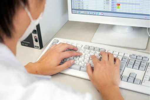 画像：医療事務の確立・改善